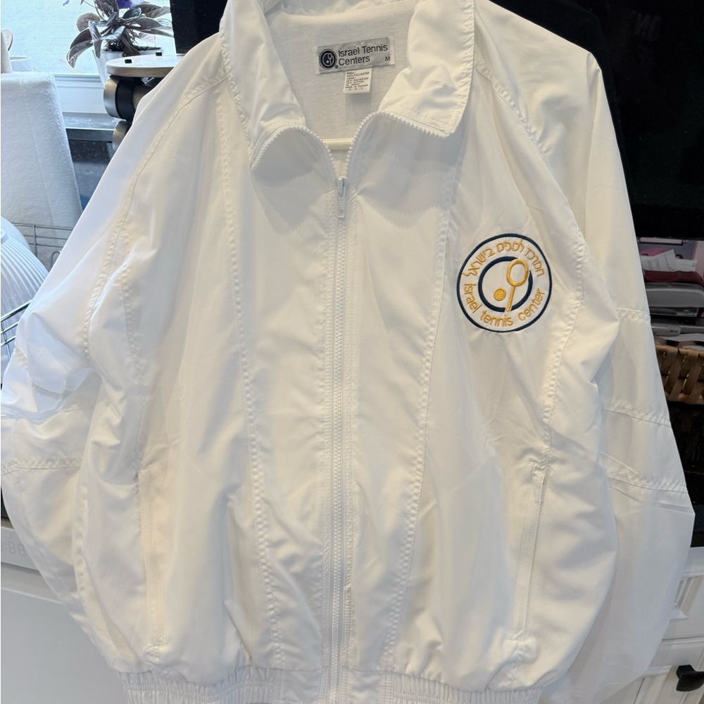 White athletic/ 🎾  Jacket and pants